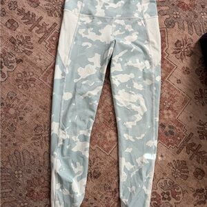 Under Armour Women's Camouflage Leggings - Light Blue and White